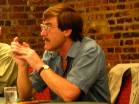 Photo credit: Julia Vitullo-Martin; Description: Paul Davies, at Templeton-Cambridge Journalism Fellowships Photo credit: Julia Vitullo-Martin; Description: Paul Davies, at Templeton-Cambridge Journalism Fellowships